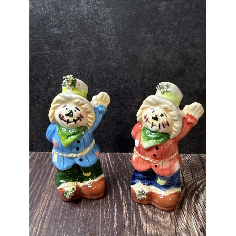 Scarecrow Salt & Pepper Shakers Fall Harvest Halloween Thanksgiving Vintage